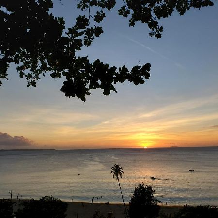 Aguadilla Breeze Apt In Gated Complex 8 Minute Walk To Crashboat Beach Zewnętrze zdjęcie