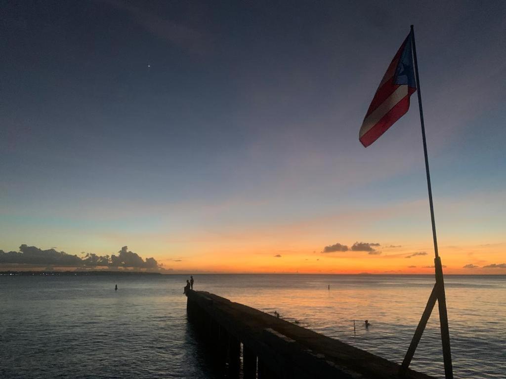 Aguadilla Breeze Apt In Gated Complex 8 Minute Walk To Crashboat Beach Zewnętrze zdjęcie