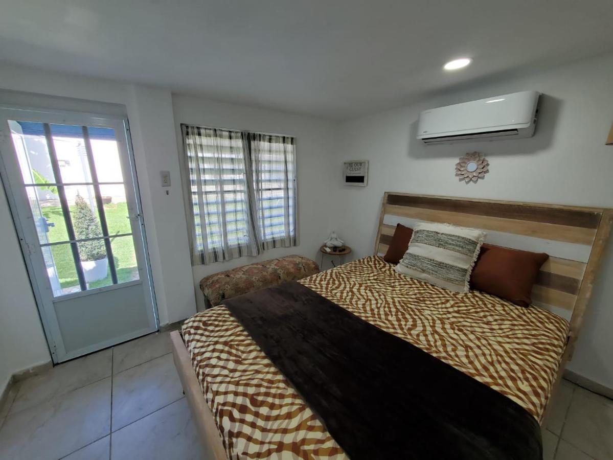 Aguadilla Breeze Apt In Gated Complex 8 Minute Walk To Crashboat Beach Zewnętrze zdjęcie