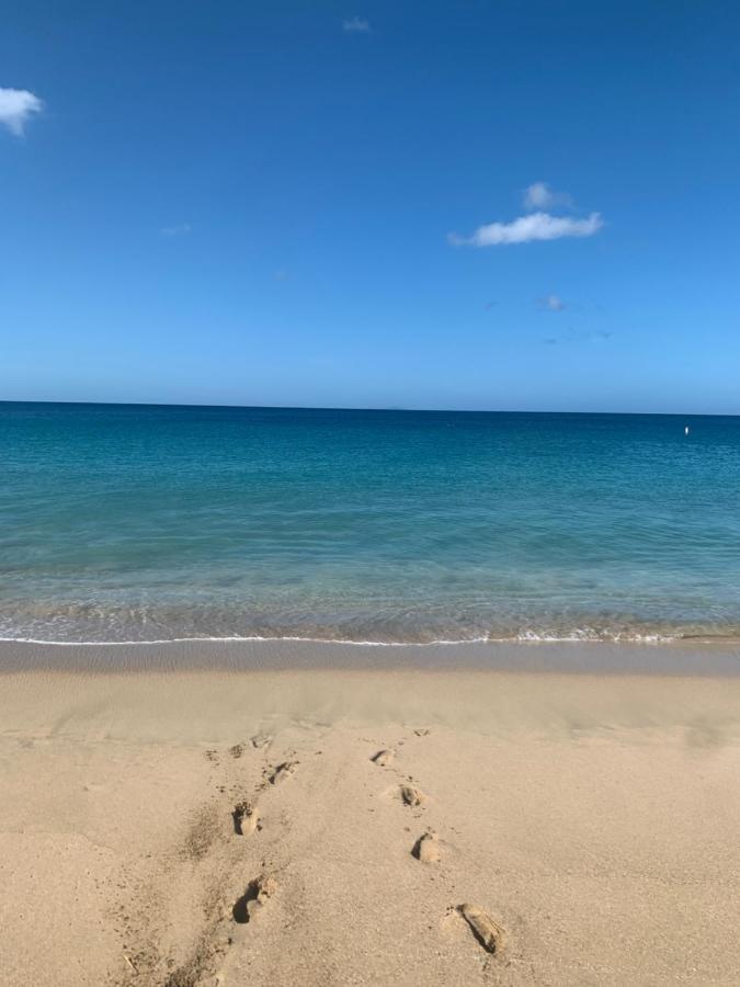 Aguadilla Breeze Apt In Gated Complex 8 Minute Walk To Crashboat Beach Zewnętrze zdjęcie